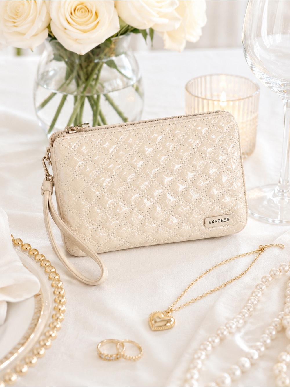EXPRESS NUDE WRISTLET